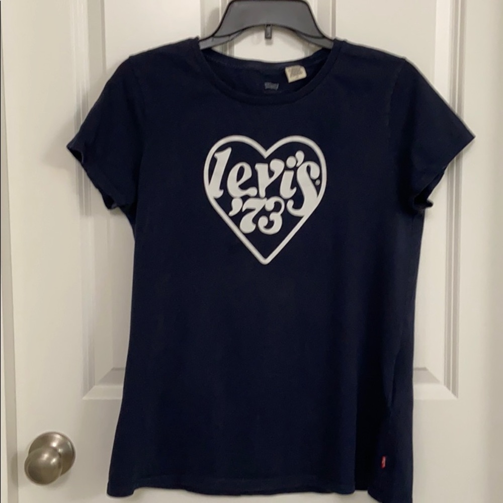 Levi’s graphic design women t-shirt